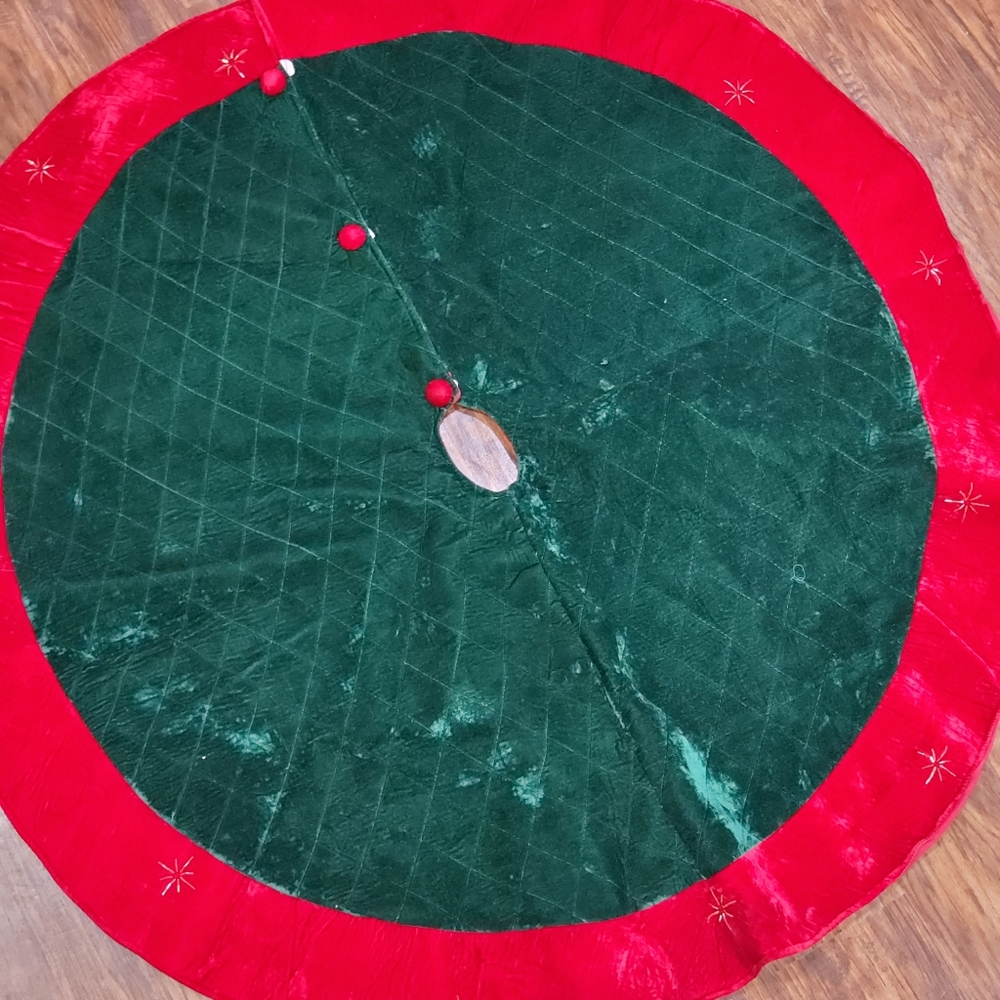 🎄 Tree Skirt - Picture 2 of 6